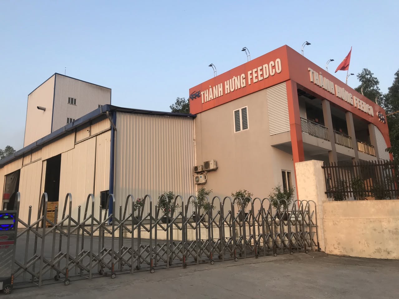 Nhân Viên Thủ Kho Thành Phẩm