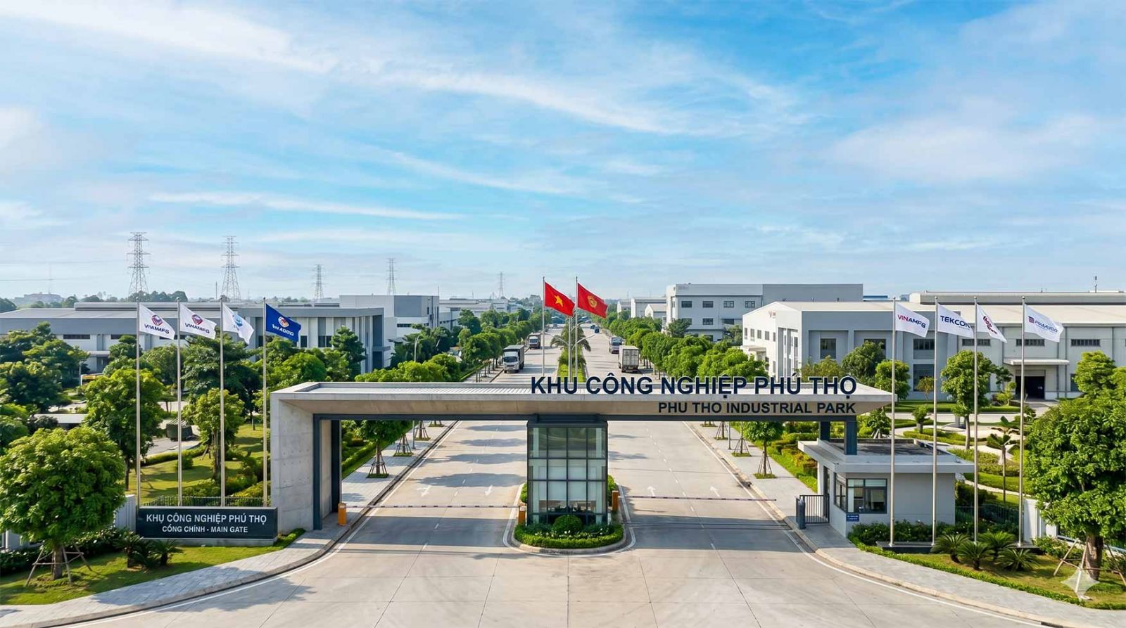 Cổng chào Khu công nghiệp Trung Hà Phú Thọ đang có nhiều cơ hội việc làm